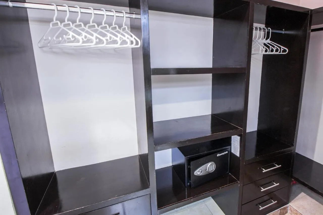 El Faro 302 Coral 3 Bdrs Ph Apartment Playa del Carmen